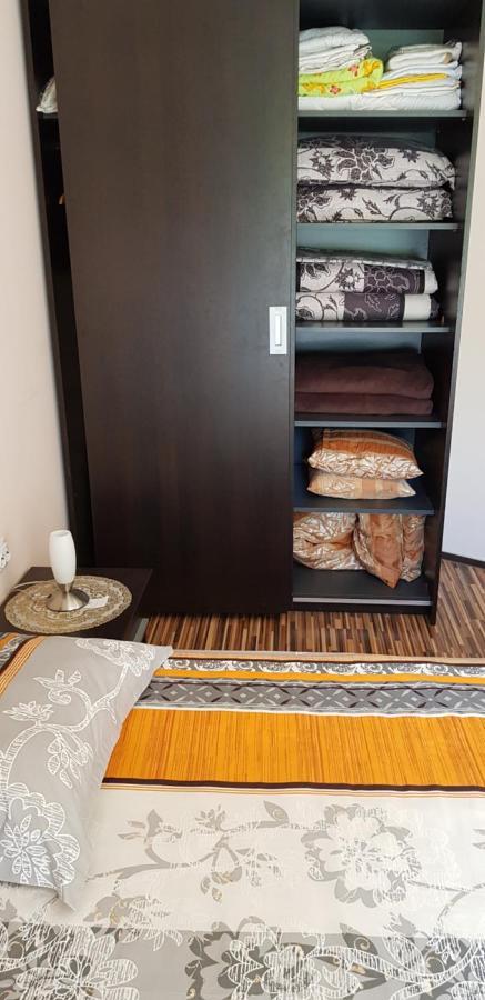 Apartment With Green Terrace Burgas Bagian luar foto